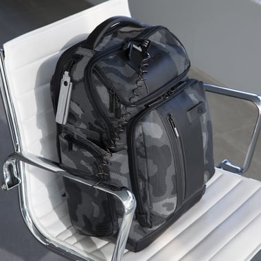 Piquadro Casual Backpack (16.5"),For 15.5" (Device),Unisex,Black