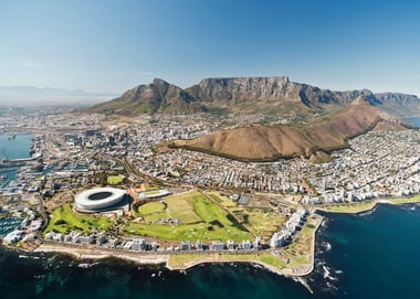 رافنسبورغر RVN140848,Cape Town Skyline / Table Mountain,ألغاز تركيب جيغسو,1000,انجليزي,سنة فما فوق 14