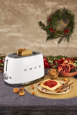 Smeg 2-Slice Toaster,950 W,White