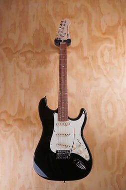 Unistar Sest200-Bk-Kit Electric Guitar Beginner,Right-Handed,6,Adults,Black