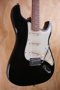 Unistar Sest200-Bk-Kit Electric Guitar Beginner,Right-Handed,6,Adults,Black