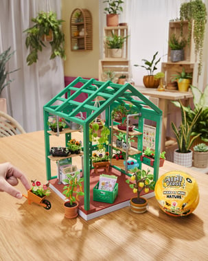 Mga Entertainment Furniture Playset,8 Years And Above,Multicolor