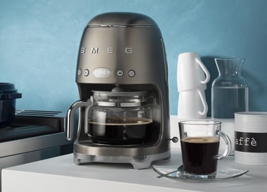 Smeg Drip Coffee Machine,1.4 L,Black/Silver
